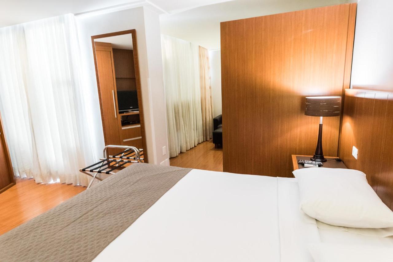 Boulevard Hotel